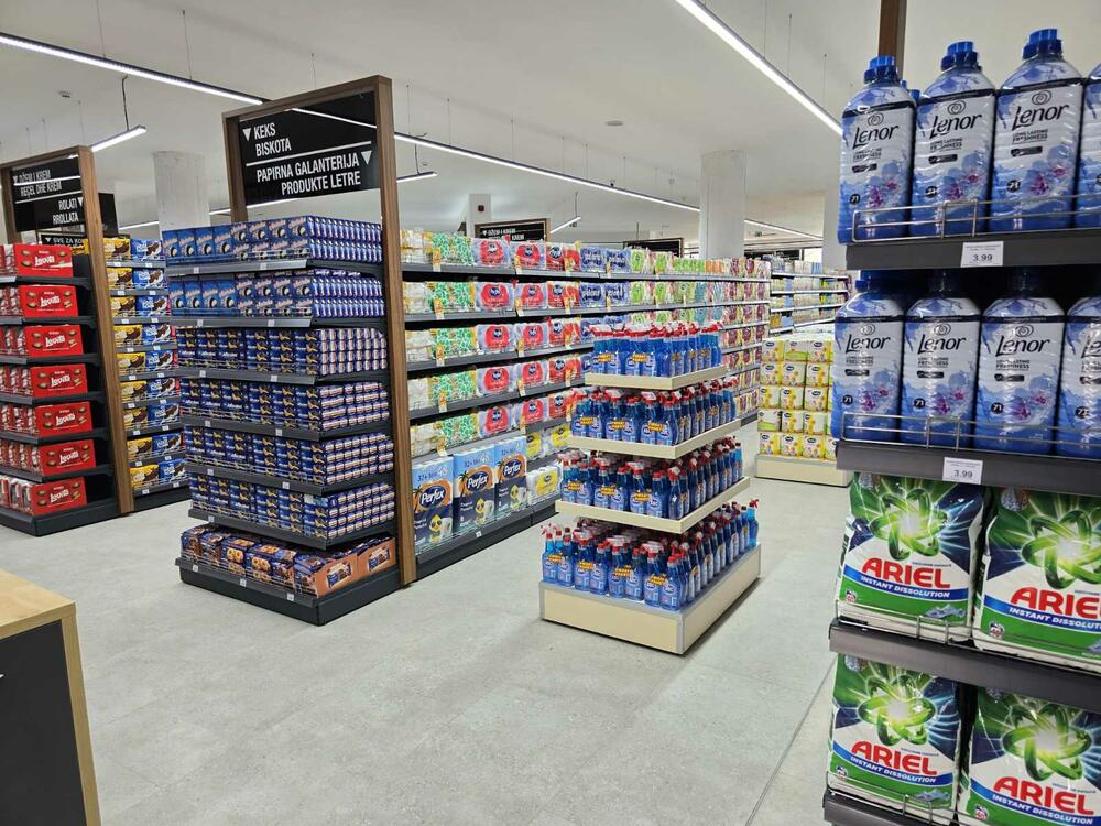 <p>Slavimo zajedno dva grada – dva otvaranja u istom danu – dva dana 10 % popusta na kompletnu kupovinu!</p>