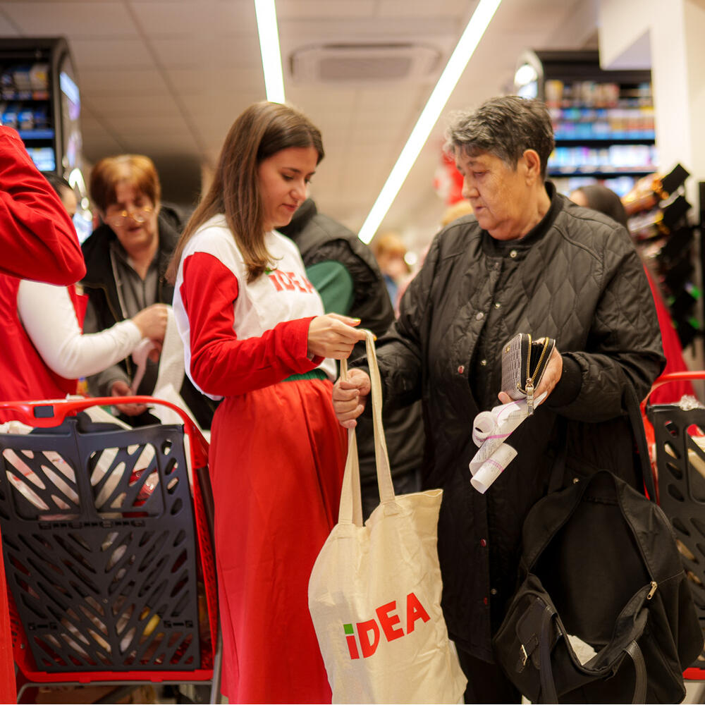 <p>Posjetite renoviranu IDEA prodavnicu u Kolašinu u uživajte u bogatoj ponudi proizvoda provjerenog kvaliteta, unaprijeđenom asortimanu, posebnim pogodnostima i iznenađenjima povodom ponovnog otvaranja, kao i u prijatnom ambijentu i najboljoj usluzi</p>