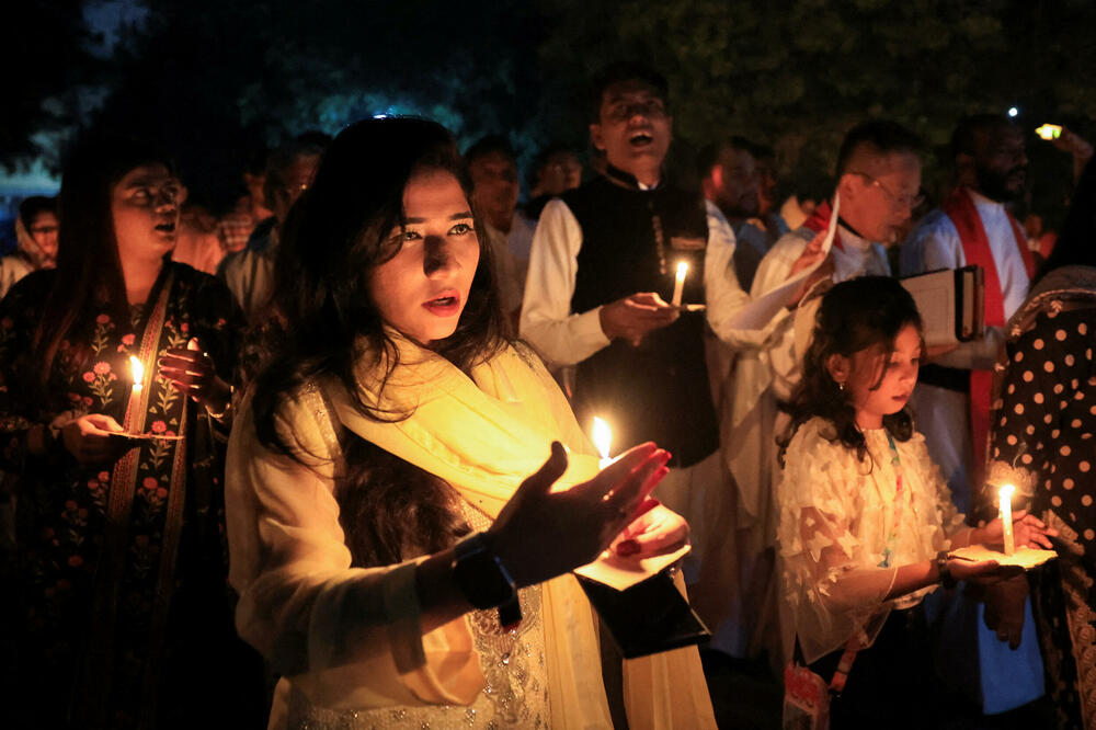 <p>Proslave povodom najvećeg i najstarije hrišćanskog praznika</p>