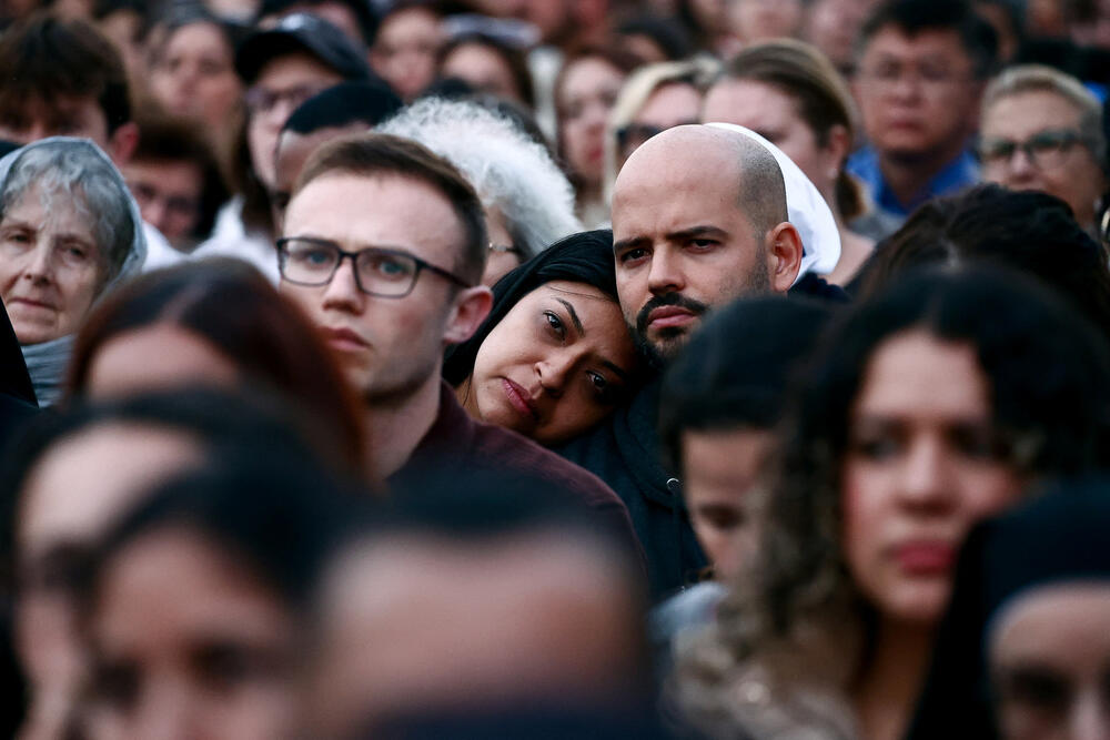 <p>Poglavar Rimokatoličke crkve preminuo u 89. godini</p>