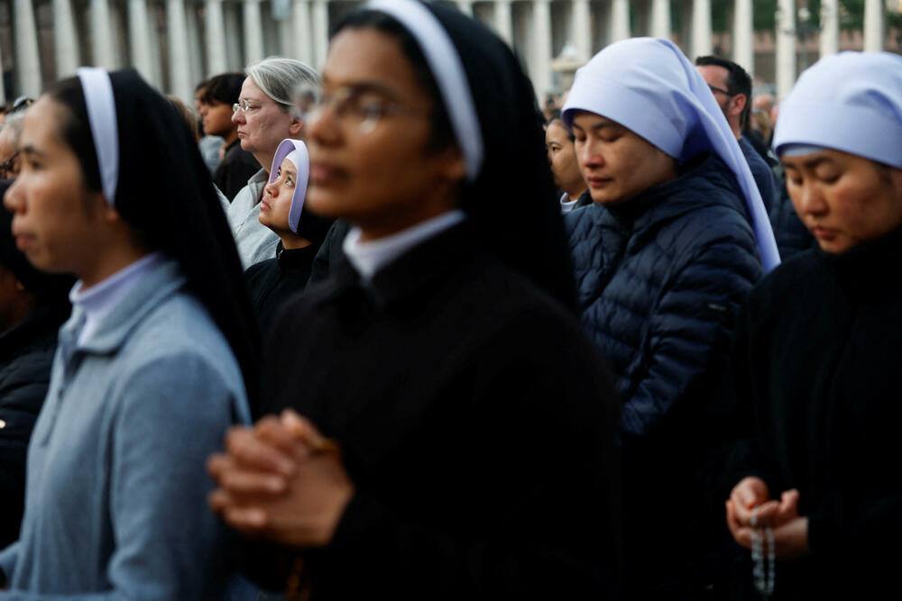 <p>Poglavar Rimokatoličke crkve preminuo u 89. godini</p>