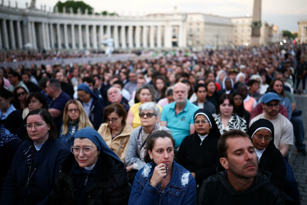 <p>Poglavar Rimokatoličke crkve preminuo u 89. godini</p>
