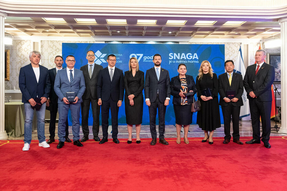 <p>"Dobitnici nagrada dokaz da se uspjeh gradi upornošću, znanjem i stalnim ulaganjem – ne samo u proizvod ili uslugu, već i u ljude, zajednicu i budućnost"</p>