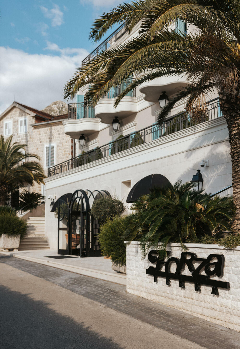 <p>Recognition for vision, leadership and results achieved</p>