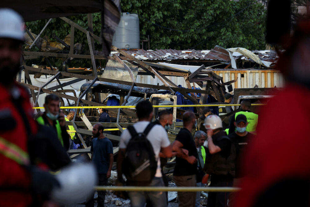 <p>Libanski predsjednik Žozef Aun pozvao je večeras Sjedinjnene Američke Države (SAD) i Francusku, garante sporazuma o prekidu vatre kojim je okončan rat između Izraela i pokreta Hezbolah, da prisile Izrael da odmah prekine napade, poslije bombardovanja predgrađa Bejruta</p>