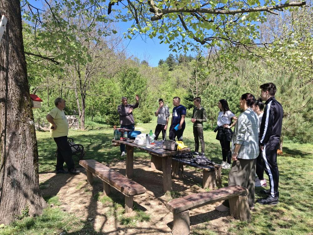 <p>Uvod u ovogodišnju aktivnost bilo je interaktivno predavanje o životnoj sredini i lokalitetu Blace održano nikšićkim gimnazijalcima</p>