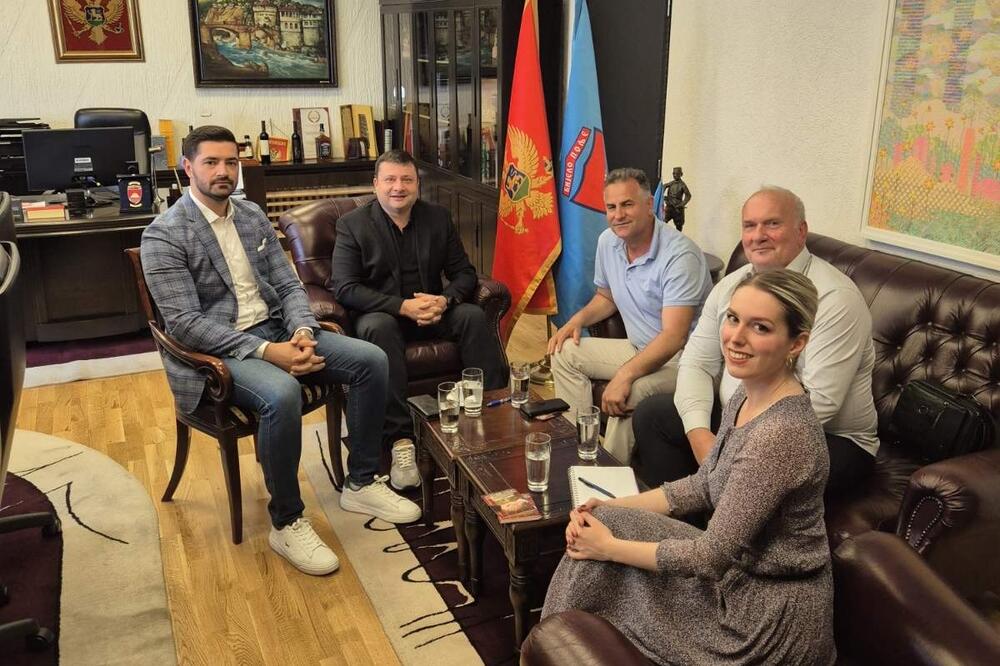 Sa sastanka, Foto: Jadranka Ćetković