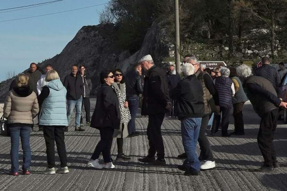 Sa današnje blokade na Kruševom ždrijelu, Foto: RTV Cetinje