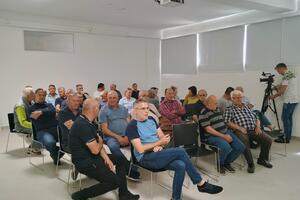 Bivši radnici Solane najavili blokade saobraćajnica do isplate...