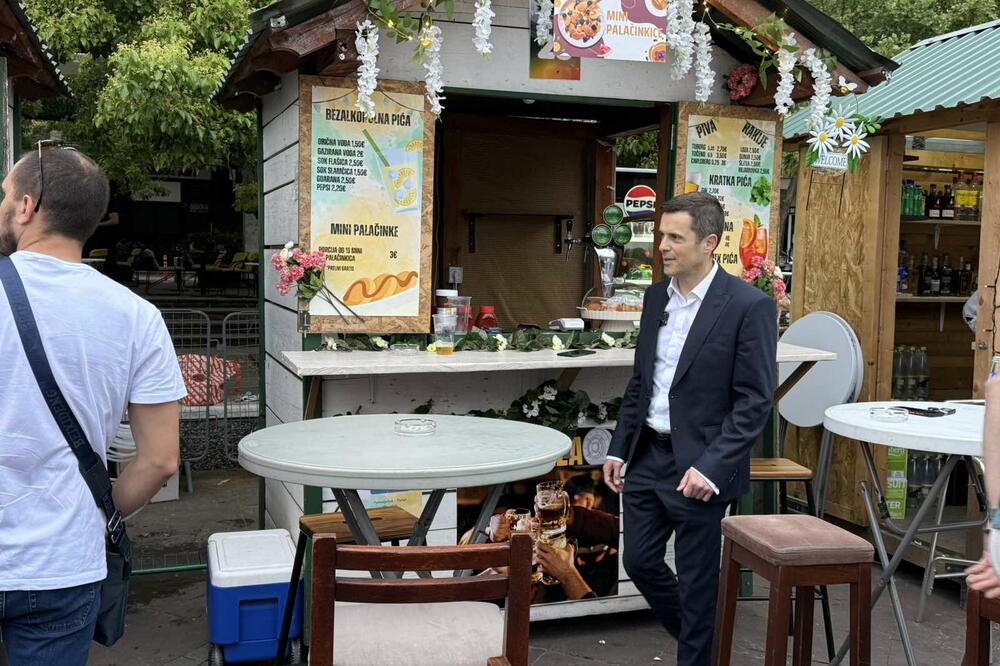 Saša Mujović na Proljećnom pazaru, Foto: Nikola Saveljić