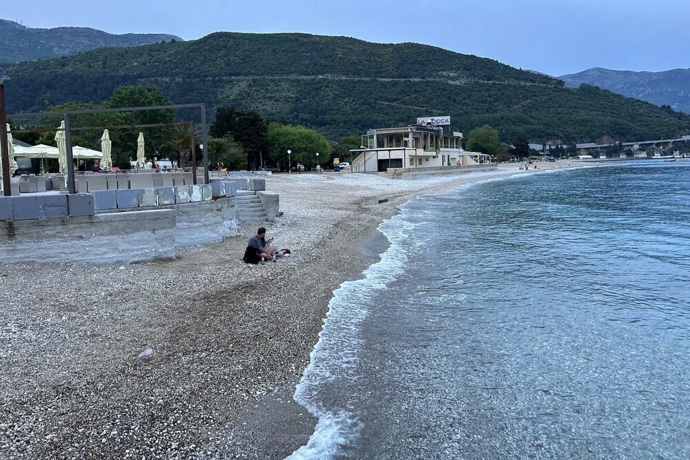 Dio Slovenske plaže u vlasništvu Budvanske rivijere, Foto: Vuk Lajović