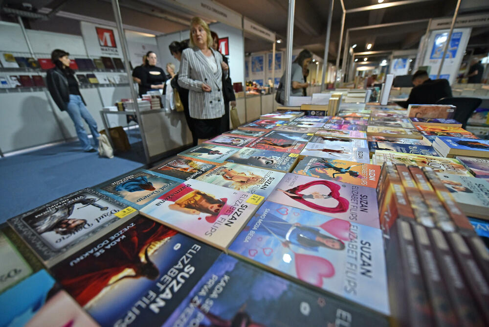 <p>Međunarodni podgorički sajam knjiga i obrazovanja zaslužuje svoj, sajamski prostor, poručila je ministarka kulture i medija Tamara Vujović i pozdravila inicijativu Glavnog grada kojom se najavljuje sajamska zgrada</p>