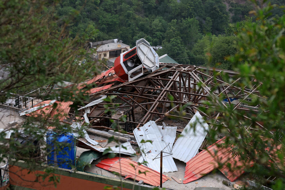 U jednom od indijskih napada uništena je džamija u pakistanskom dijelu Kašmira, Foto: Rojters