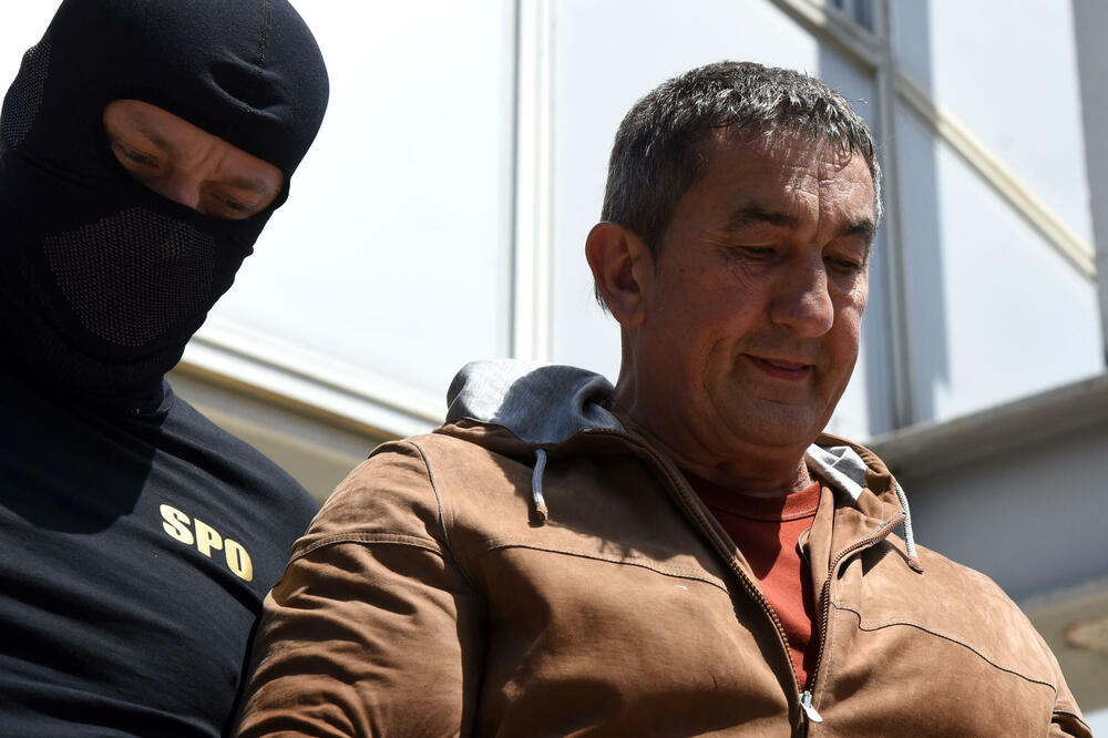 Jedno od privođenja Golubovića, Foto: Luka Zeković