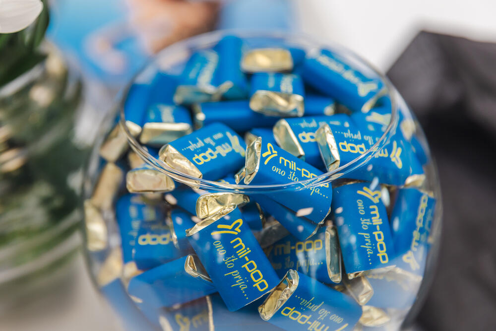 <p>Kompanija Mil-Pop je svečano otvorila svoju 18. prodavnicu u Boka Mallu u Radanovićima.</p>