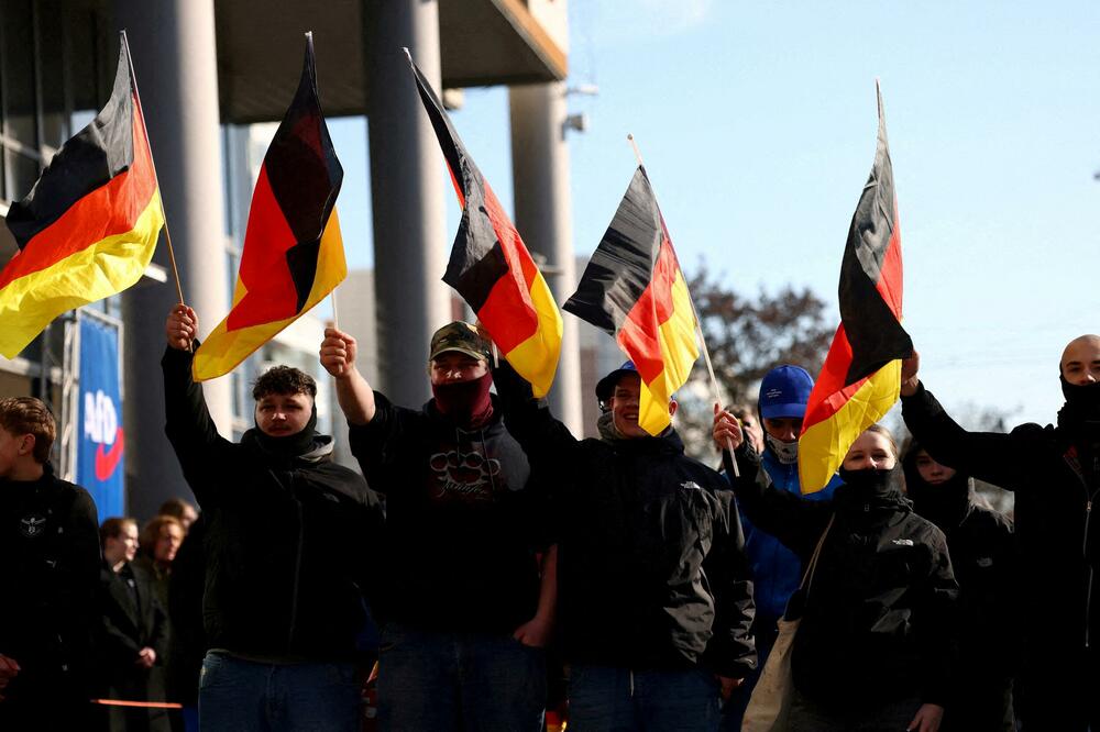 Pristalice AfD-a ne jednom od mitinga, Foto: REUTERS