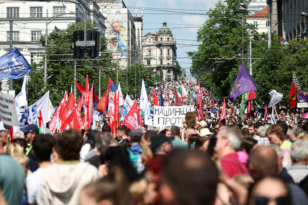 Detalj sa jednog od protesta, Foto: Reuters
