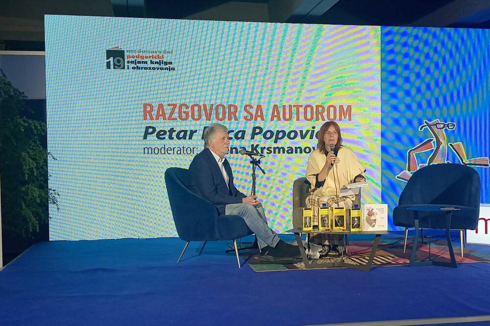 Sa „Razgovora sa autorom“ u okviru 19. Međunarodnog podgoričkog sajma knjiga, Foto: Peca Popović