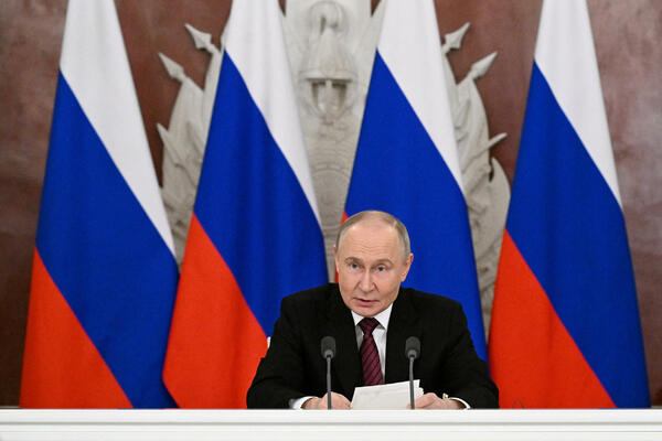 Putin predložio direktne mirovne pregovore s Ukrajinom u Istanbulu