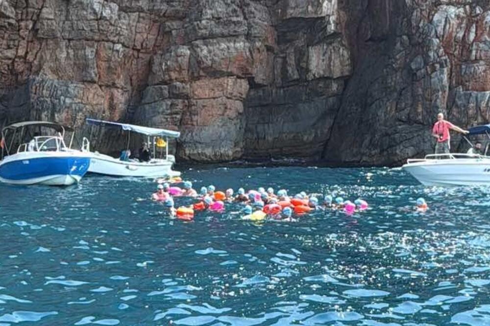 Sa jednog od humanitarnih plivačkih maratona, Foto: Open Water