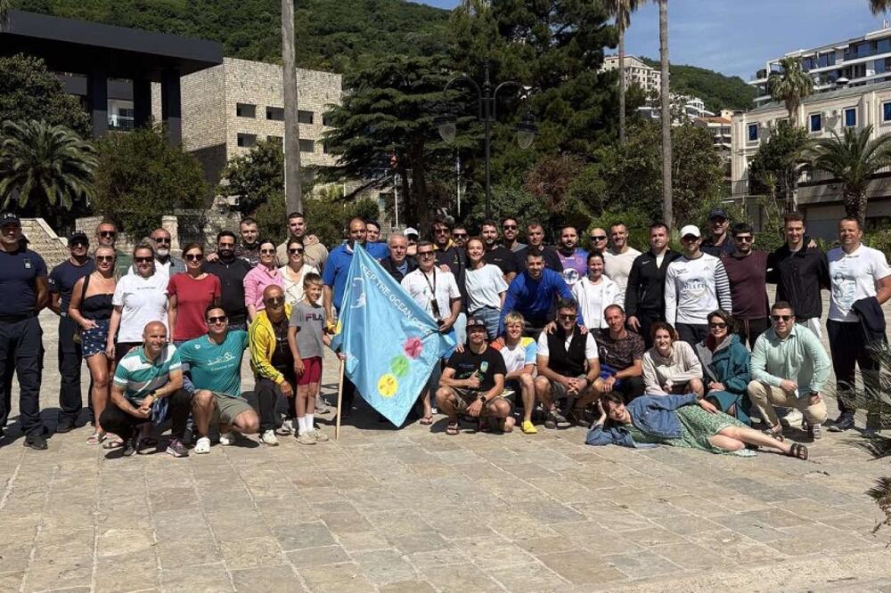Učesnici humanitarnog maratona, Foto: Open Water