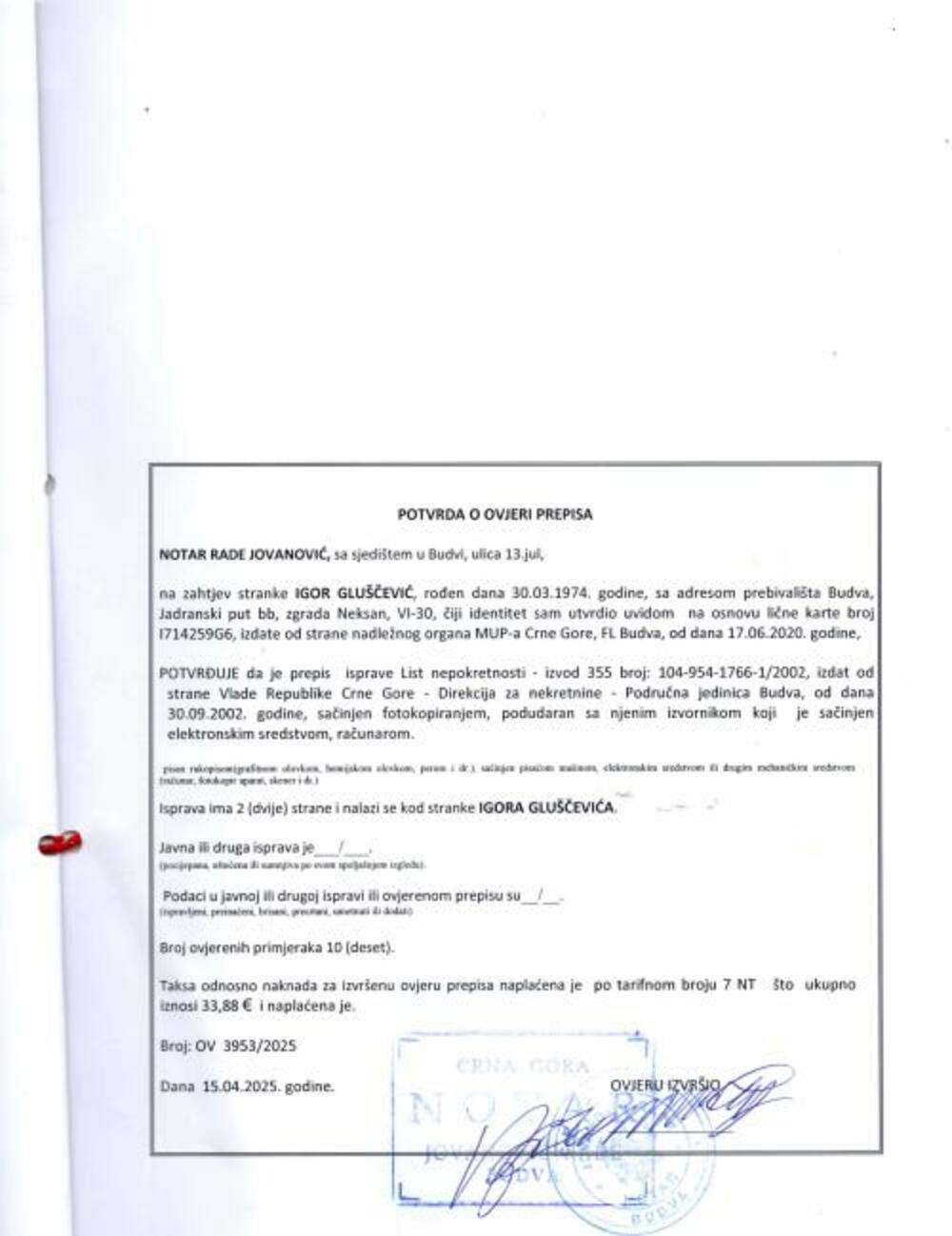 <p>Bivši fudbaler, sada sportski radnik i privrednik, nekadašnju zabavnu terasu kupio od “Budvanske rivijere” na aukciji, ali ne može da je uknjiži zbog rješenja zaštitnika imovinsko-pravnih odnosa iz Kotora koji tvrdi da se radi o državnom, a ne vlasništvu kompanije</p>