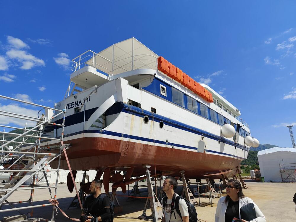 <p>Čelnici A42 brodogradilišta priredili dan za medije i prestavili dostignuća u obnmovi brodoremotne djelatnosti u Crnoj Gori</p>