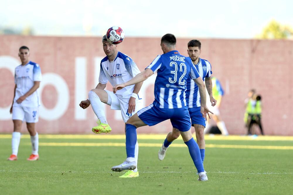 <p>U MeridianBet Prvoj crnogorskoj fudbalskoj ligi odigrane utakmice 34. kola</p>