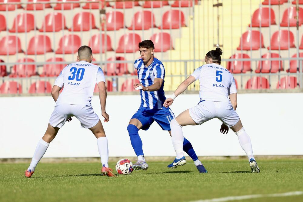 <p>U MeridianBet Prvoj crnogorskoj fudbalskoj ligi odigrane utakmice 34. kola</p>