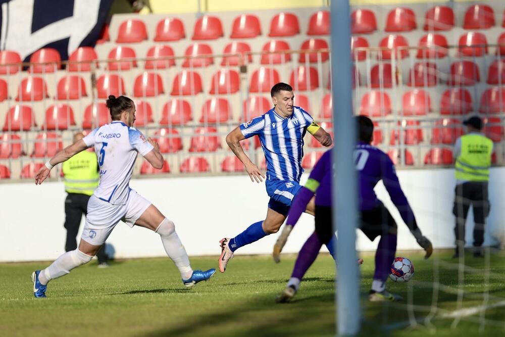 <p>U MeridianBet Prvoj crnogorskoj fudbalskoj ligi odigrane utakmice 34. kola</p>