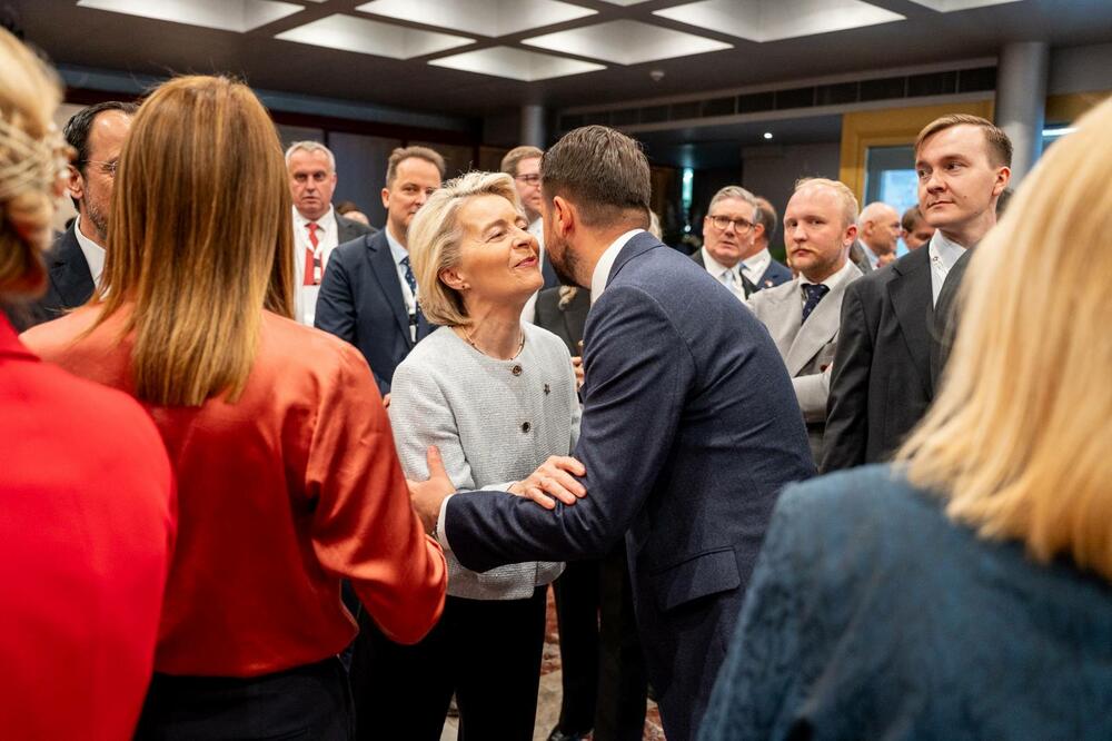 <p>„Ovo je izuzetno važna platforma, posebno za nas, zemlje koje još nisu članice Evropske unije, jer je ovo prilika za otvoren razgovor sa članicama EU o jačanju evropskog jedinstva", rekao je predsjednik Crne Gore</p>