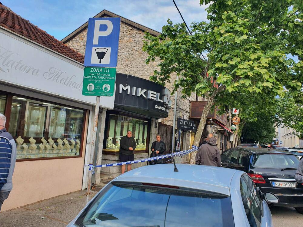 <p>Policija je obavila uviđaj</p>