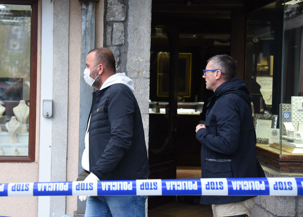 <p>Policija je obavila uviđaj</p>