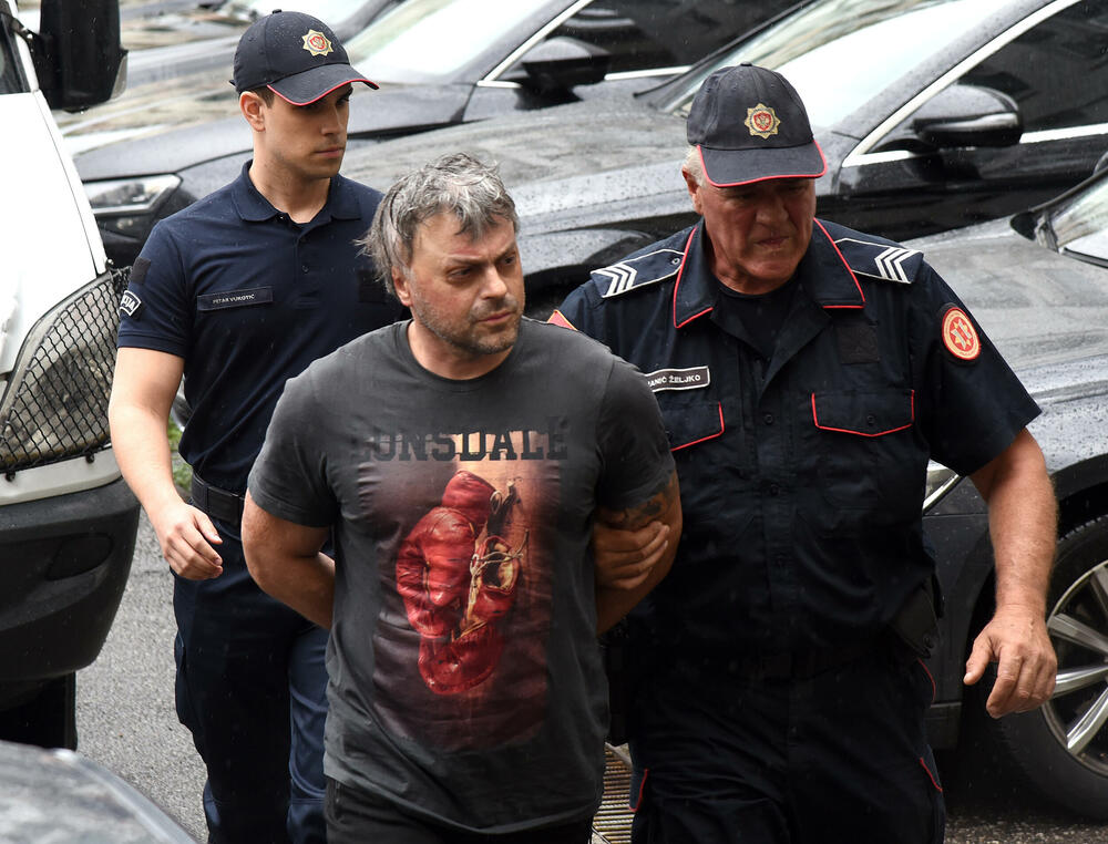 <p>Martinović je uhapšen zbog razbojništva u zlatari u centru glavnog grada</p>