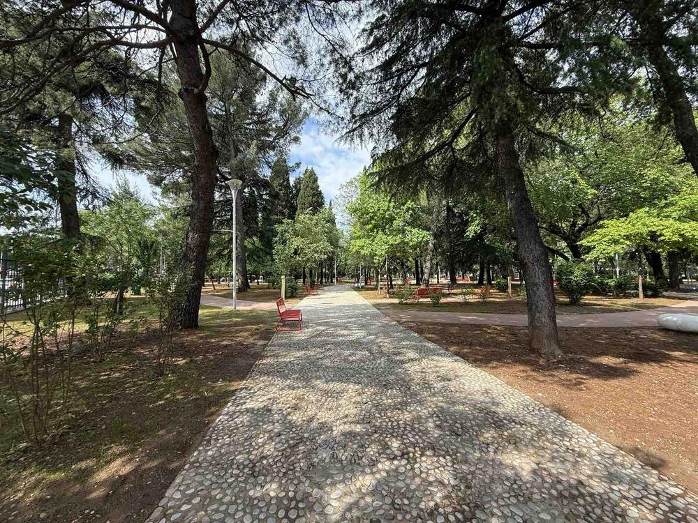 <p>Uloženo gotovo 700.000 eura</p>