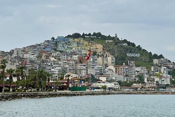 Kušadasi – slavujevo ćufte