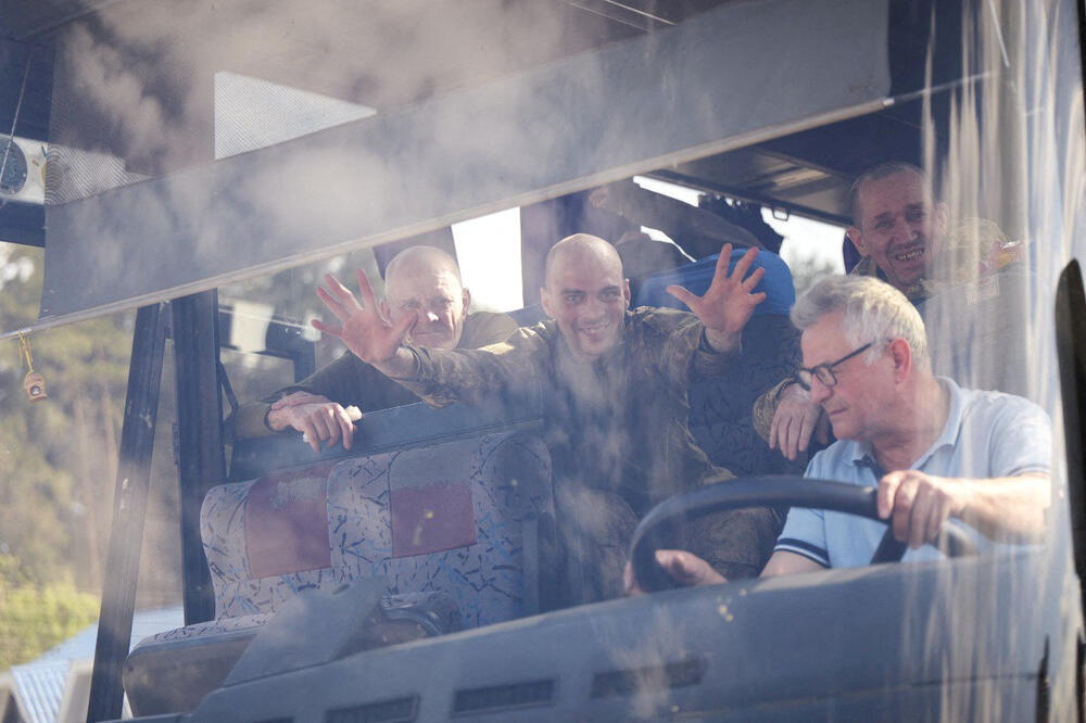 <p>Američki predsjednik Donald Tramp, napisao je na mreži Truth Social: "Čestitam objema stranama na ovim pregovorima. Ovo bi moglo da dovede do nečeg velikog???"</p>