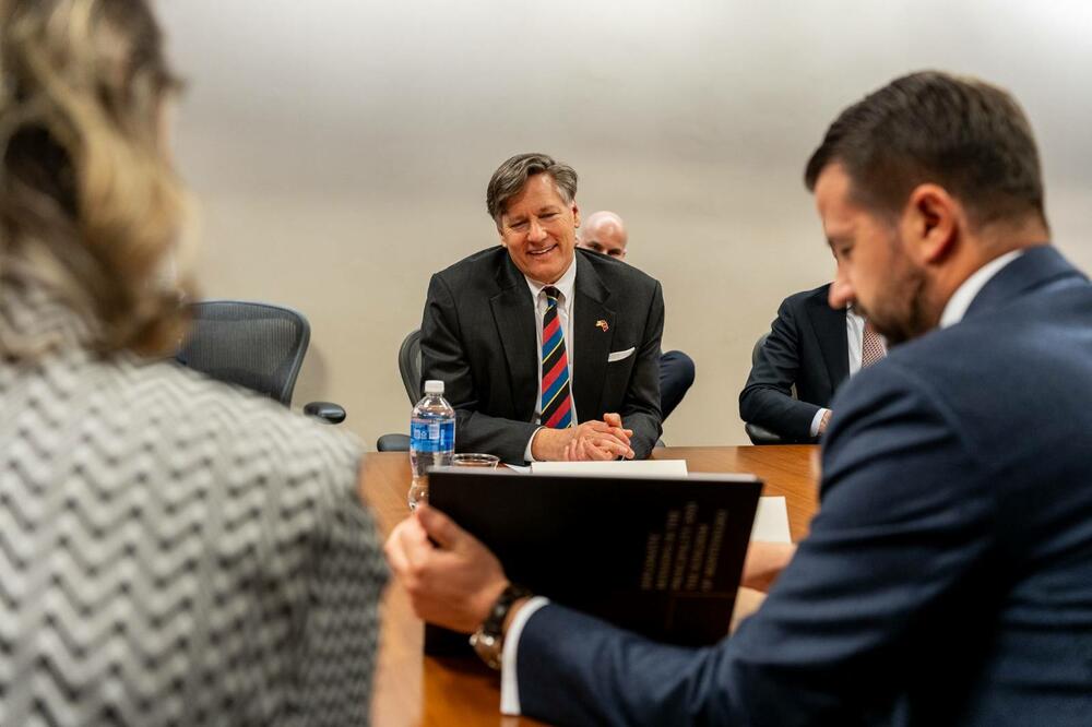 <p>"Još jednom sam poručio da Crna Gora pozdravlja sve napore američke administracije kada je u pitanju pronalaženje trajnog mira u Ukrajini, takođe sam pozdravio napore kada su u pitanju brojni drugi konflikti širom svijeta", rekao je predsjednik Crne Gore</p>