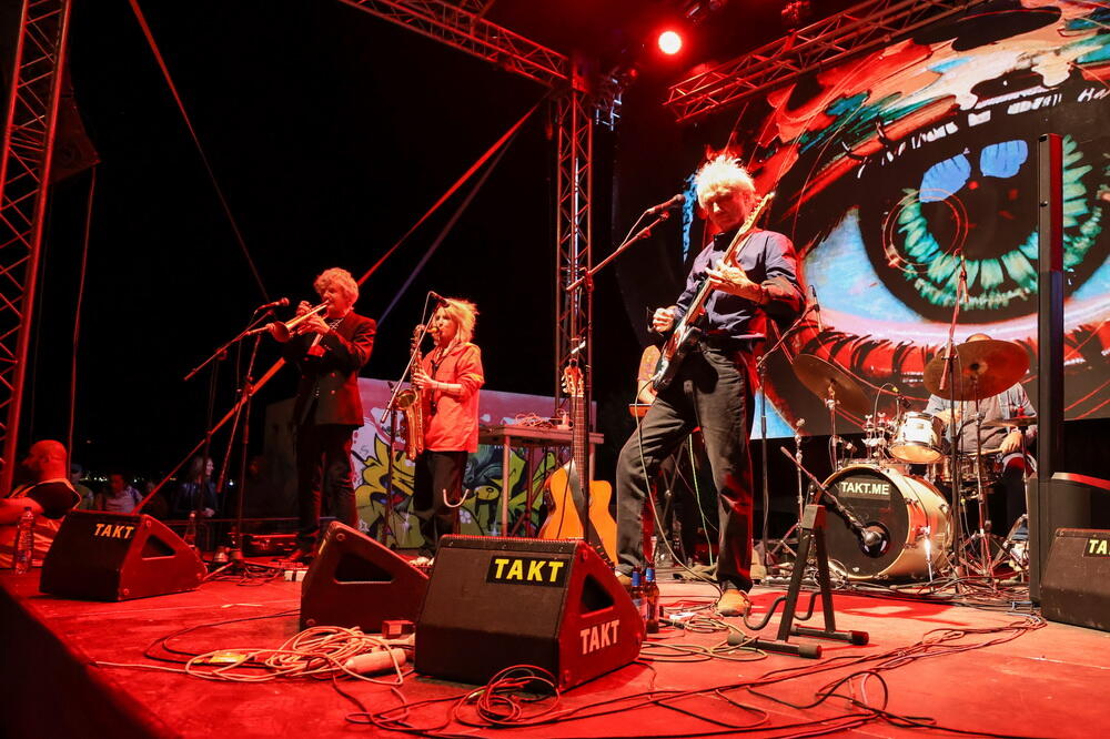 Rundek sa bendom na bini Wid festa, Foto: Siniša Luković