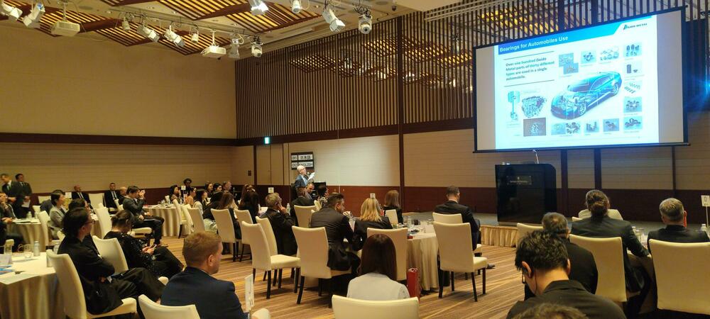 <p>Predsjednica PKCG je na poslovnom forumu privrednika, koji je u Osaki organizovala PKCG, navela da Crna Gora i Japan mogu biti geografski udaljeni, ali da ih spajaju zajedničke vrijednosti, posvećenost inovacijama, duboko poštovanje tradicije i vizija koja gleda u budućnost</p>