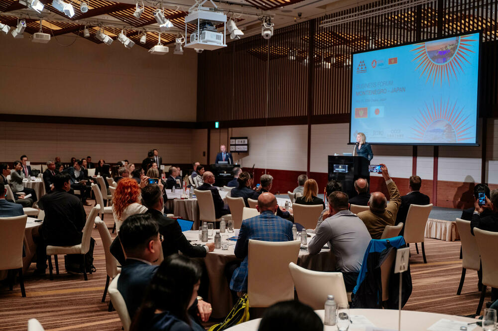 <p>Predsjednica PKCG je na poslovnom forumu privrednika, koji je u Osaki organizovala PKCG, navela da Crna Gora i Japan mogu biti geografski udaljeni, ali da ih spajaju zajedničke vrijednosti, posvećenost inovacijama, duboko poštovanje tradicije i vizija koja gleda u budućnost</p>