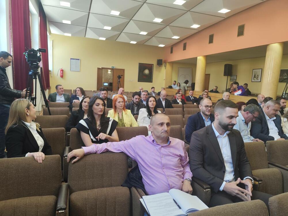 <p>Nastavak konstitutivne sjednice 2. juna</p>