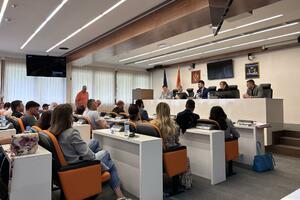 Jovanović ne odustaje, prijetnje protestima: Buran sastanak...