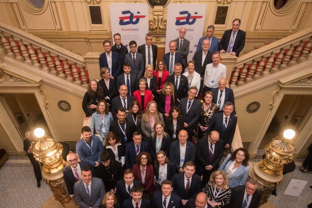 Učesnici samita, Foto: ACV