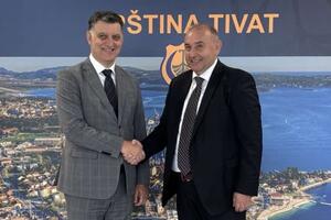 Bjeković posjetio Tivat: Stanovanje u neformalnim naseljima...