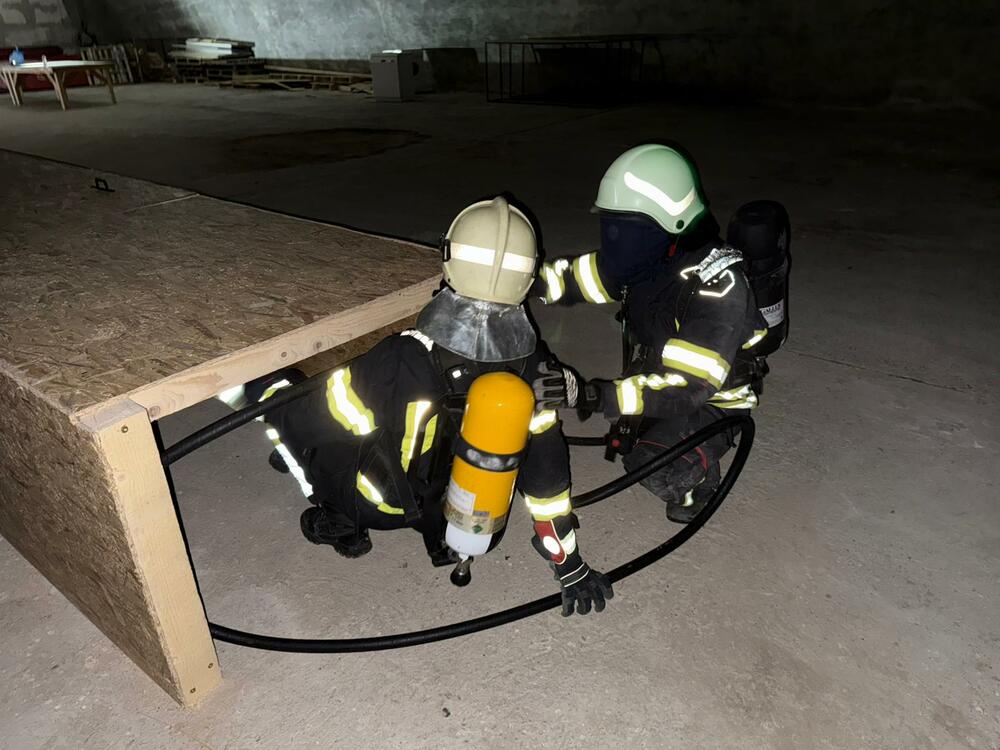 <p>Obuku će, kako je saopšteno, sprovesti 12 profesionalnih instruktora iz Engleske i dva iz Sjeverne Makedonije koji vrše obuke širom svijeta, a među kojima je i svjetski prvak u takmičenju instruktora iz oblasti saobraćajnih udesa</p>