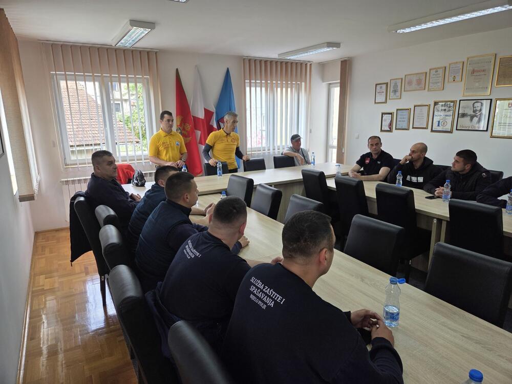 <p>Obuku će, kako je saopšteno, sprovesti 12 profesionalnih instruktora iz Engleske i dva iz Sjeverne Makedonije koji vrše obuke širom svijeta, a među kojima je i svjetski prvak u takmičenju instruktora iz oblasti saobraćajnih udesa</p>