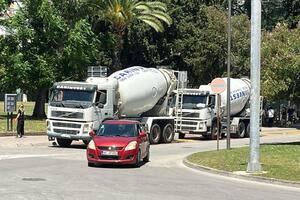 Zenović: Na mjestu za turističke autobuse u Budvi - građevinske...