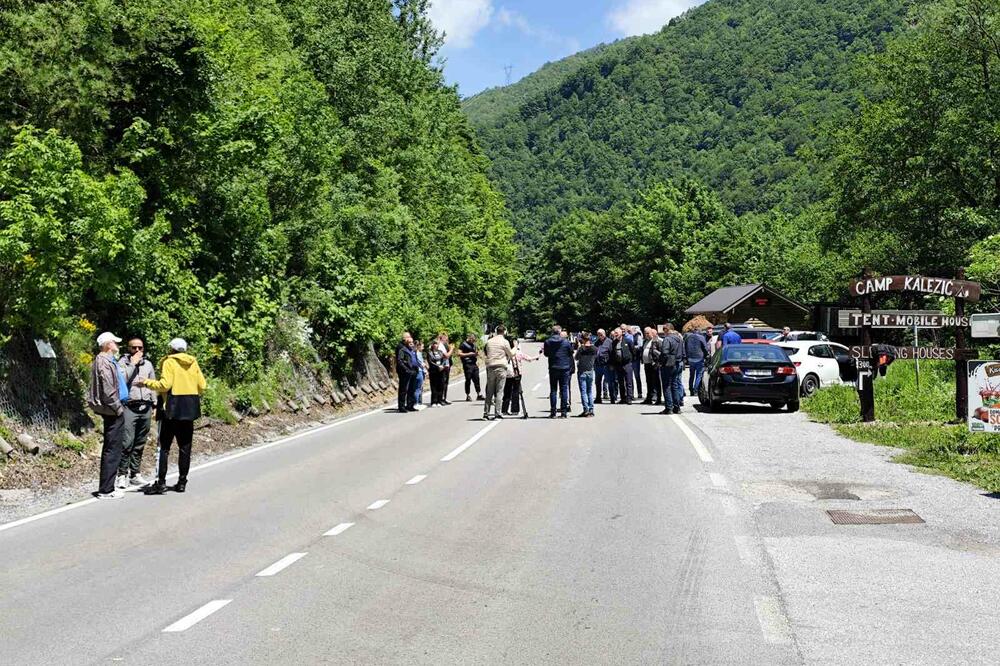 Sa blokade, Foto: Privatna arhiva