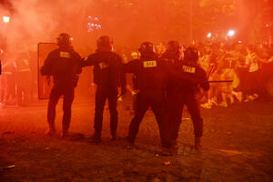 Suze u Parizu, ali ne radosnice - policija uhapsila 131 osobu u...